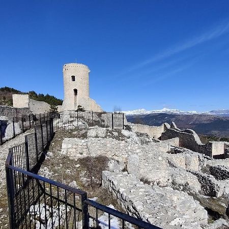 Villa Sognando Bominaco - Dimora Il Milord Exterior foto
