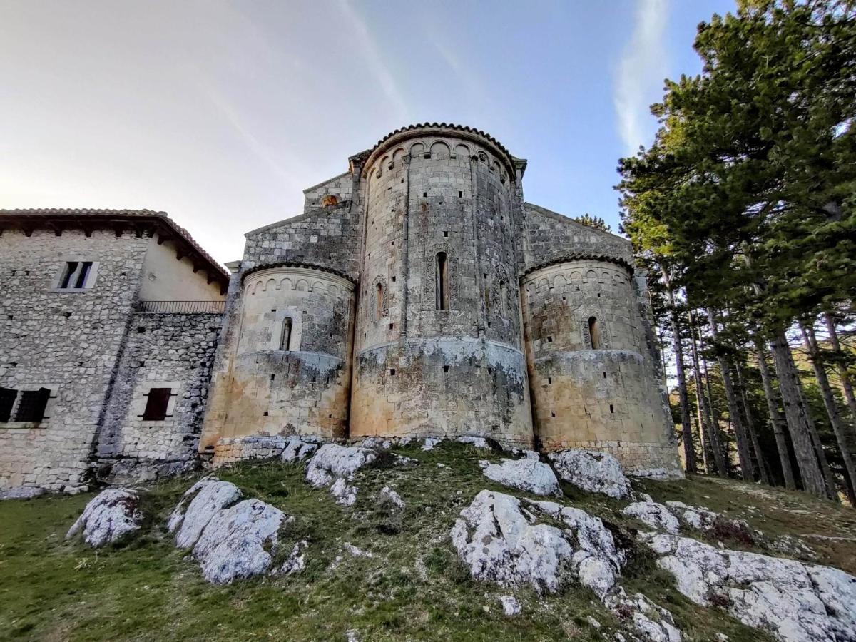 Villa Sognando Bominaco - Dimora Il Milord Exterior foto